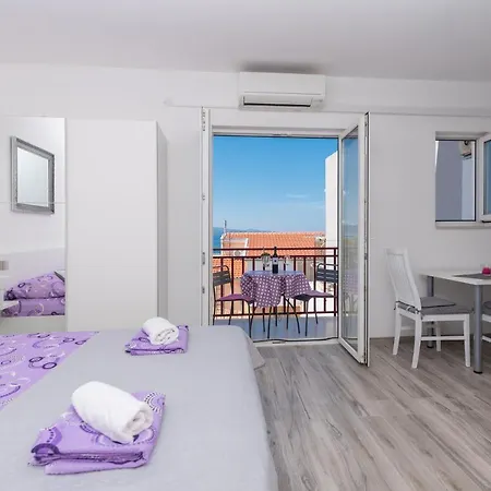 Franko Apartment