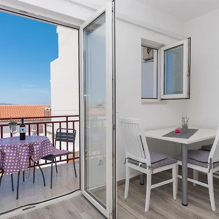 Franko Apartment *