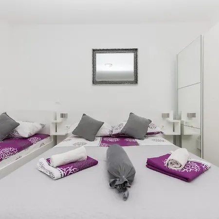 Franko Apartment