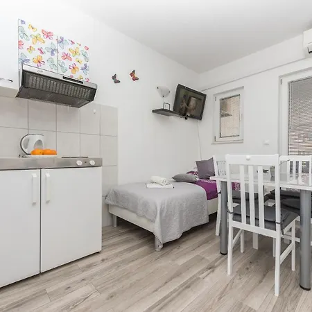 Franko Apartment