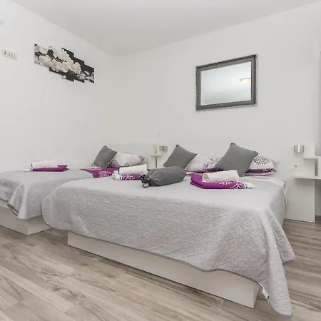 Franko Apartment