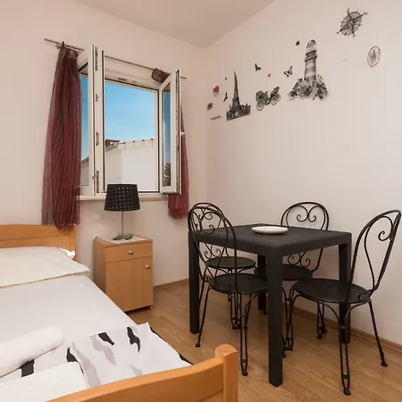Franko Apartment